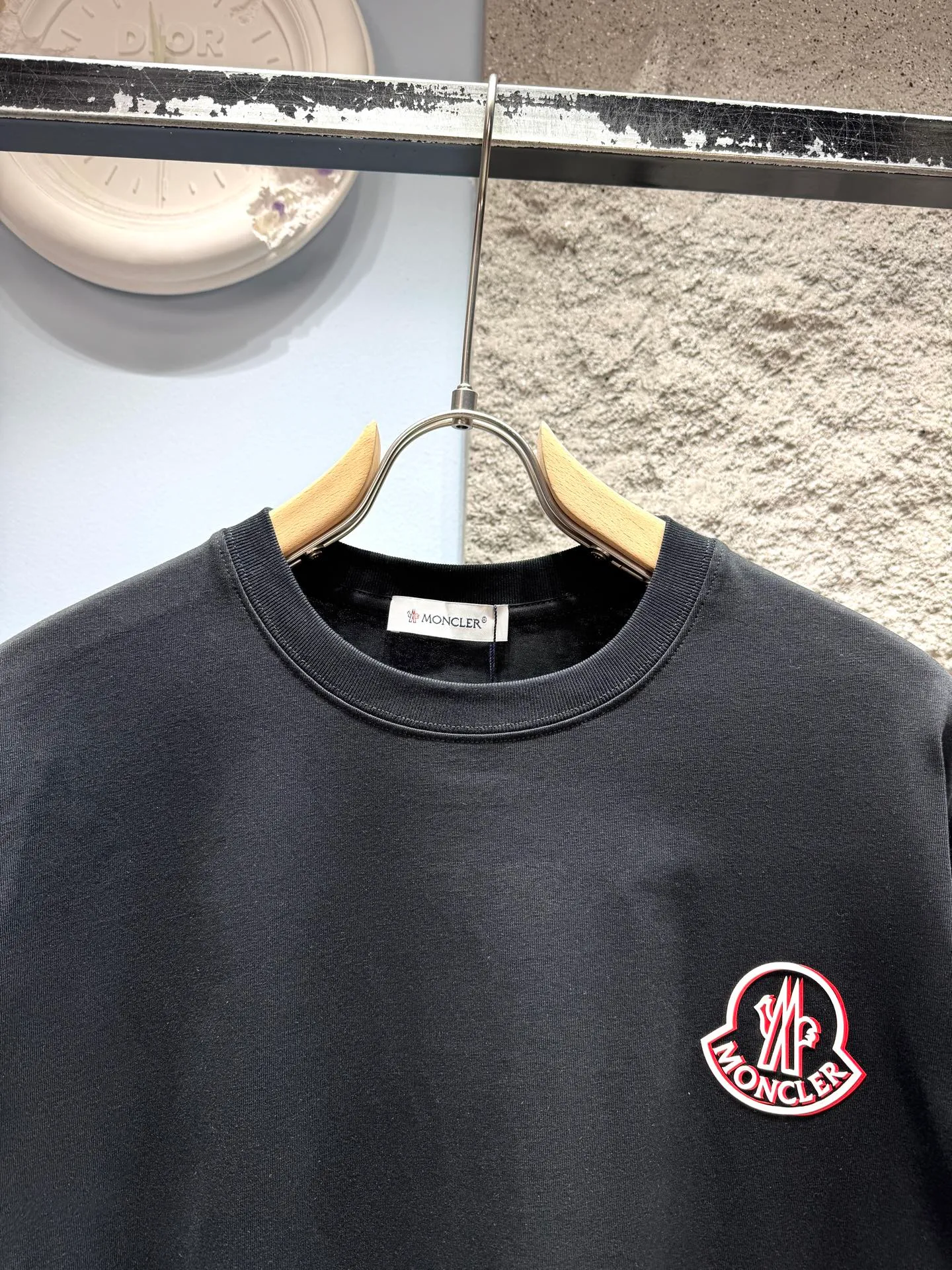 Moncler* ‼️ T ® 🖤Moncler T ， 280g Quality ， Breathable， ! Logo， 。 ， ， 。 ⚠️ ： ⚠️ SG 26278 Same Style 𝐂𝐎𝐋𝐎𝐔𝐑：White Black 𝐒𝐈𝐙𝐄：S-XXl